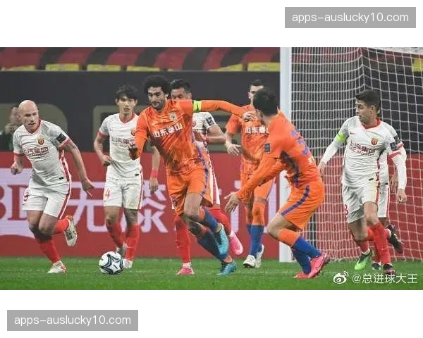 深圳北控近十次交手北控6胜4负 场均得失分接近 深圳北控近十次交手北控6胜4负 场均得失分接近